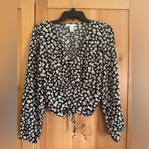 H&M floral long sleeve cinched front top size small